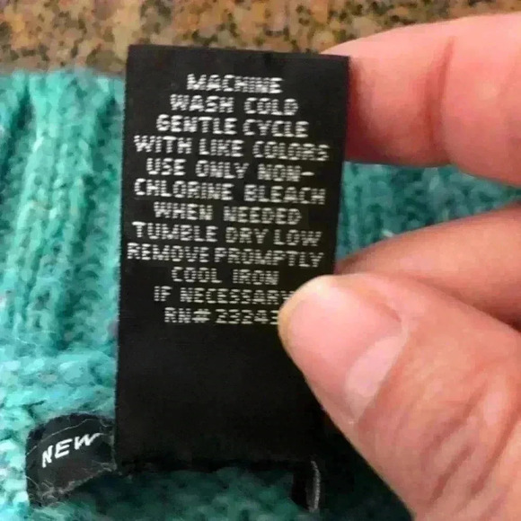 VTG New York and Company Teal? White knit Braided Sweater Women Small - Picture 9 of 10